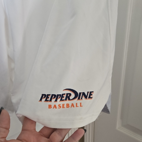 Under Armour White Athletic Men's Shorts - Picture 4 of 5